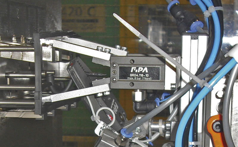 Угловой захват манипулятора пневматический 2 захвата max. 156 N  FIPA GmbH