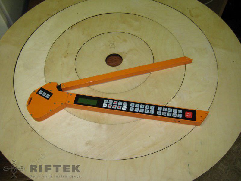 RIFTEK. Штангенциркуль Laser - RIFTEK-Laser-caliper